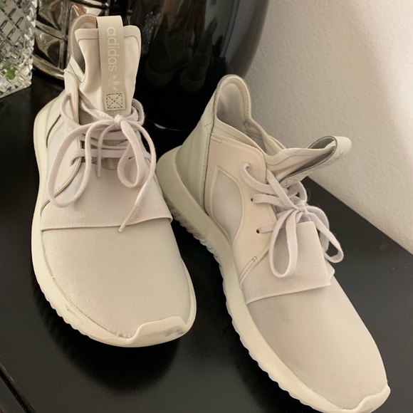 adidas Shoes - Creme adidas tubular shoes